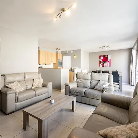 Modern Comfort By The Coast Apartment Blankenberge